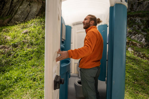 Best Portable restroom solutions  in Bowling Green, OH